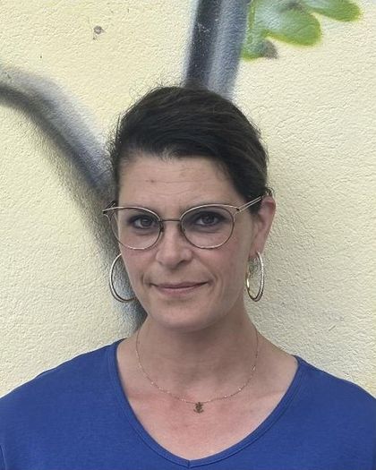 Chloé, Nettoyeuse d'entretien chez David Dougoud Services Sàrl